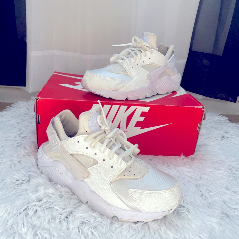 White/White Nike Huarache Runs